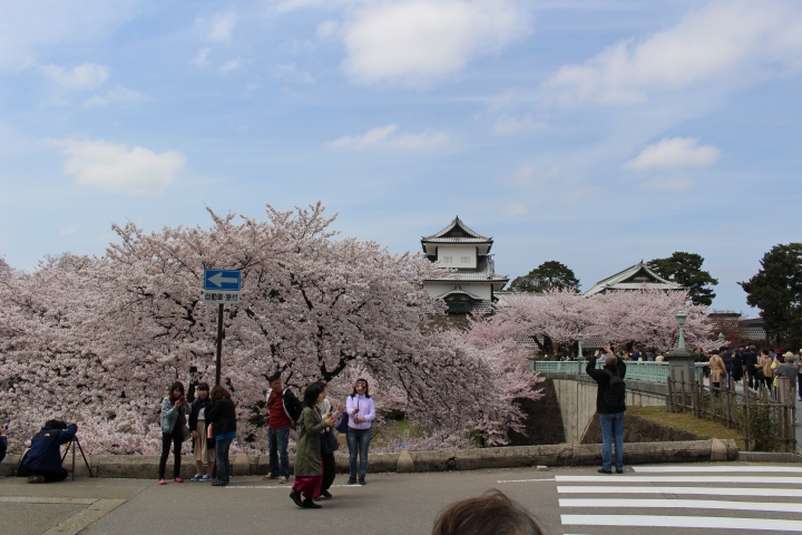 金沢城公園入口