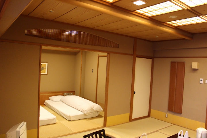 のと楽の客室内