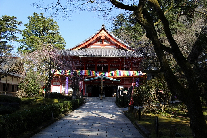 那谷寺の金堂華王殿