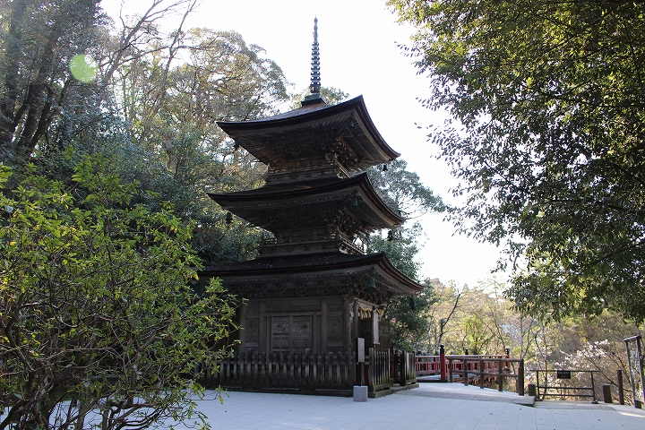那谷寺の三重塔