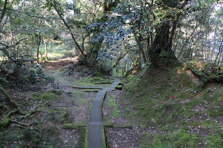 那谷寺の鐘楼付近